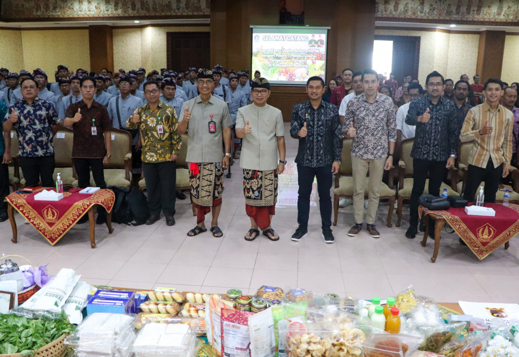 Sekda Badung Pimpin Temu Usaha dengan HIPMI dan Petani Badung